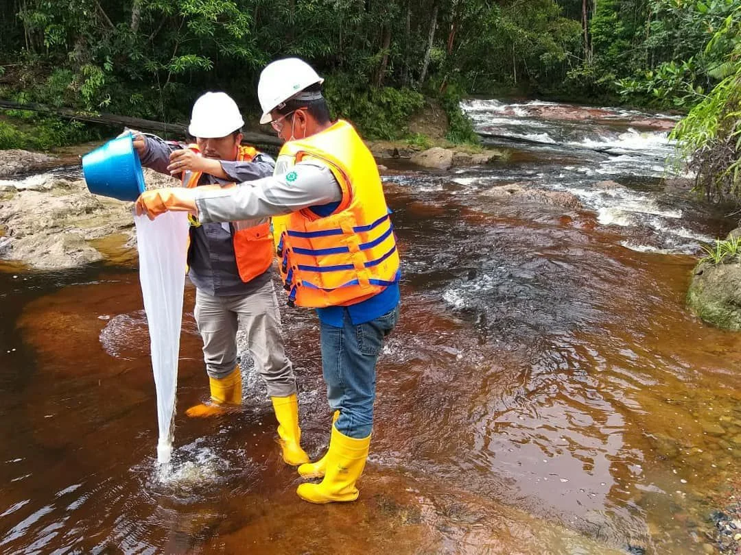 jasa monitoring lingkunga, laboratorium lingkungan - pengujian air permukaan sungai